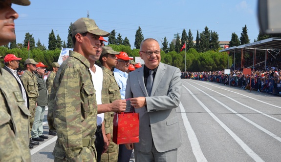 KAHRAMANLAR ALAYI’NDA YEMİN GURURU