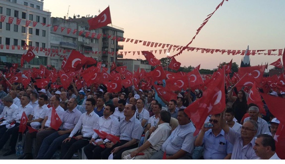 MANİSA DEMOKRASİ VE ŞEHİTLER MİTİNGİ