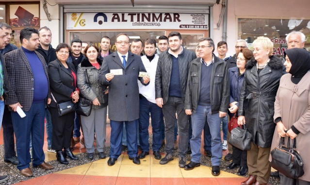 MANİSA'DA DOLAR BOZDURMAYA BAŞLANDI