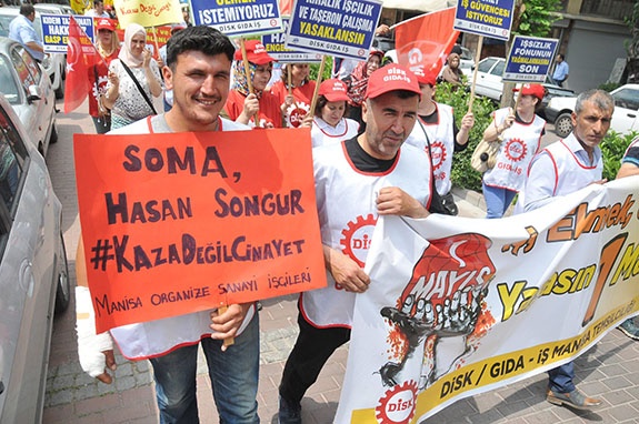 MANİSA'DA 1 MAYIS HALAYLARLA KUTLANDI