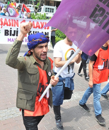 MANİSA'DA 1 MAYIS HALAYLARLA KUTLANDI