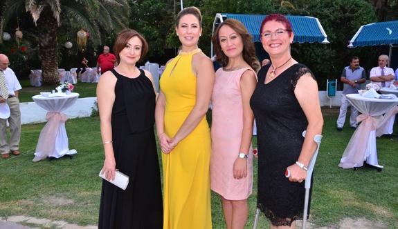 BATUHAN&PELİN ÇİFTİ DÜNYA EVİNE GİRDİ