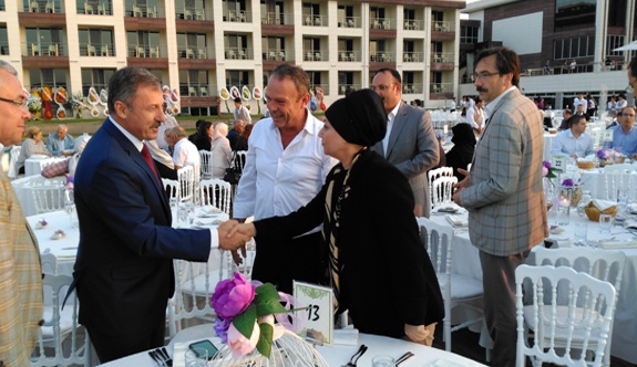 SELÇUK ÖZDAĞ KIZINI EVLENDİRDİ