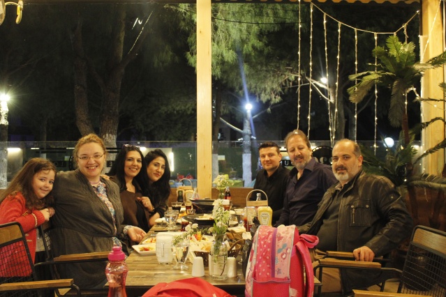 SÜRPRİZ DOĞUM GÜNÜ KUTLAMASI