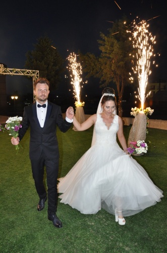 GENÇ ALKAN ÇİFTİ BİR ÖMÜR BOYU EL ELE