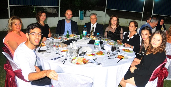 Solakoğlu ve Çetin çiftinin mutlu günü