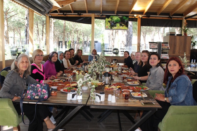 BAHAR ESİNTİLİ ÖZEL BULUŞMA