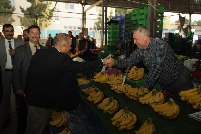 Manisa Ali Uçak'ı bağrına bastı