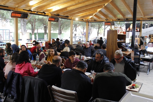 CAFE 236 LOUNGE MANİSALILARIN FAVORİSİ