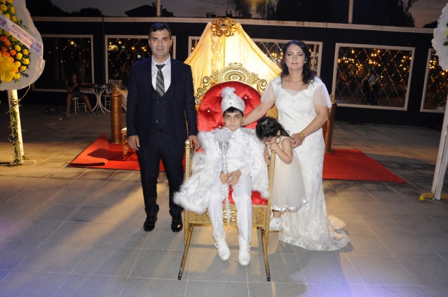 BATIKAN’IN MEHTER MARŞLI SÜNNET DÜĞÜNÜ