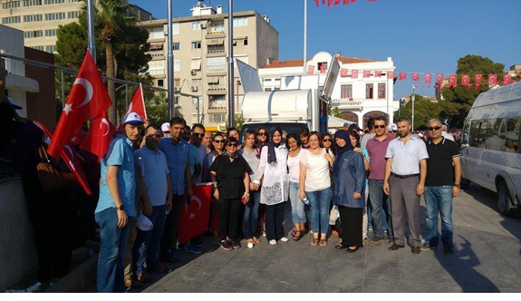 MANİSA DEMOKRASİ VE ŞEHİTLER MİTİNGİ