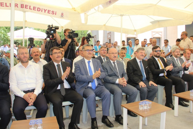 Şehzadeler Aşevi dualarla açıldı