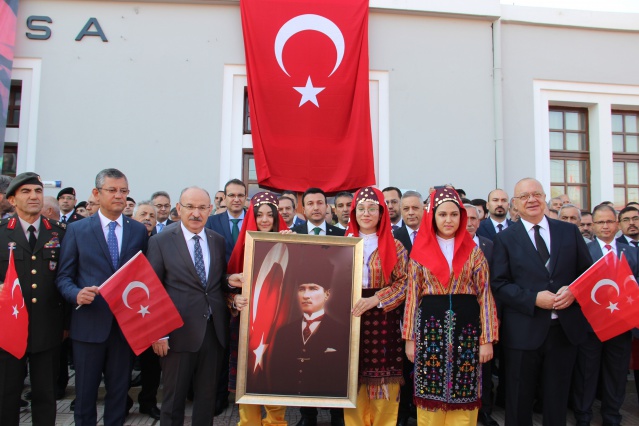 MANİSALILAR 97 YIL ÖNCEKİ HEYECANI YAŞADI