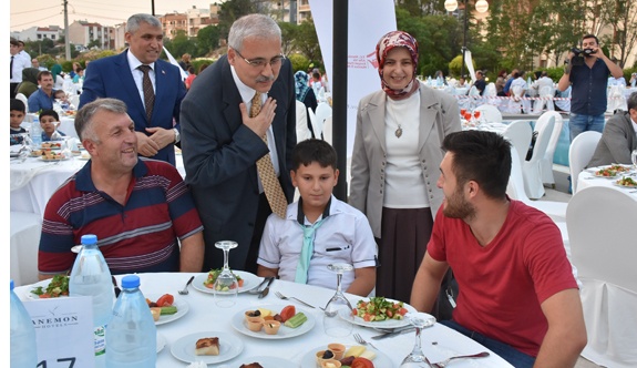 KORUYUCU AİLELER İFTARDA BULUŞTU