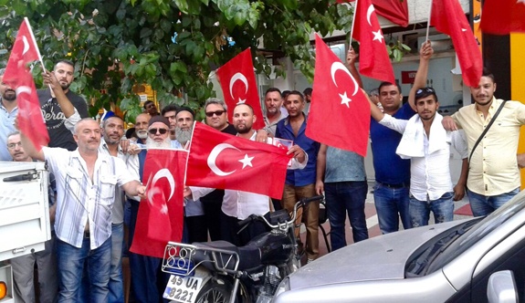 DARBE GİRİŞİMİNE MANİSA'NIN TEPKİSİ