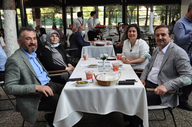 Necip Yemenici’nin Veda Yemeği Cafe 236 Lounge’da Gerçekleştirildi