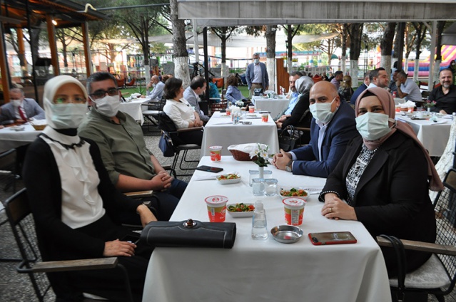 Necip Yemenici’nin Veda Yemeği Cafe 236 Lounge’da Gerçekleştirildi