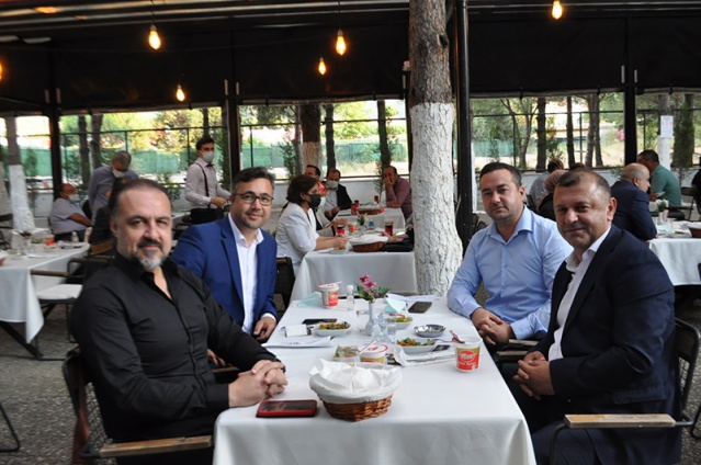 Necip Yemenici’nin Veda Yemeği Cafe 236 Lounge’da Gerçekleştirildi