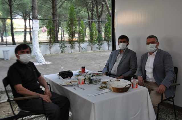 Necip Yemenici’nin Veda Yemeği Cafe 236 Lounge’da Gerçekleştirildi