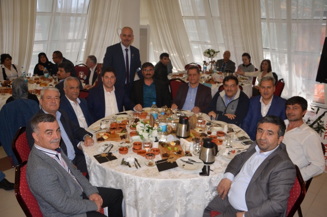 İYİ PARTİ CAFE 236'DA BULUŞTU