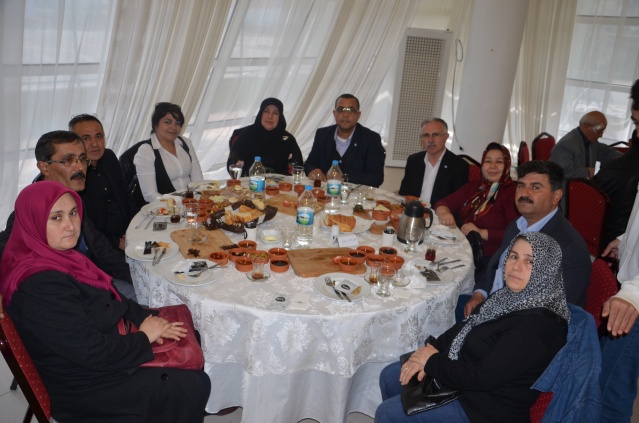 İYİ PARTİ CAFE 236'DA BULUŞTU