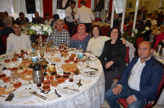 İYİ PARTİ CAFE 236'DA BULUŞTU