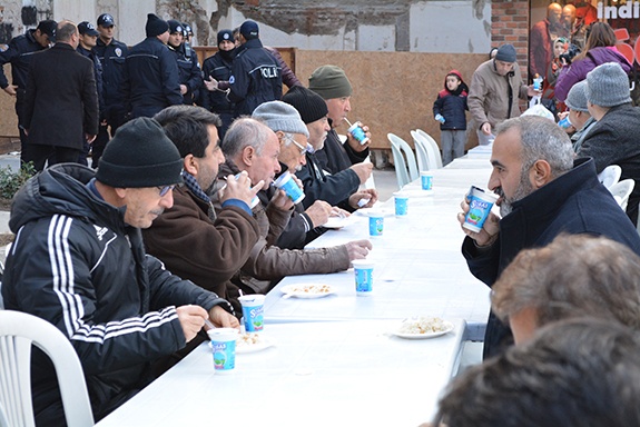 44 ŞEHİT DUALARLA ANILDI