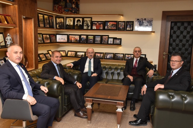 VALİ KARADENİZ’DEN ALAŞEHİR ÇIKARMASI