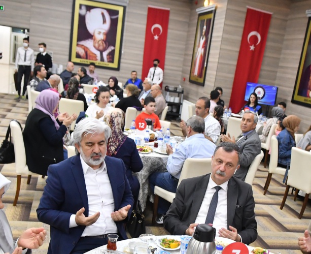 EMNİYET TEŞKİLATI VE PROTOKOLÜ BULUŞTURAN İFTAR