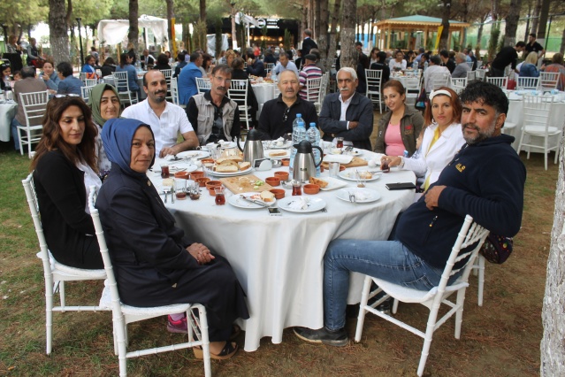 ÖĞRETMENLER GÜNÜ,  CAFE 236 LOUNGE’DA KUTLANDI