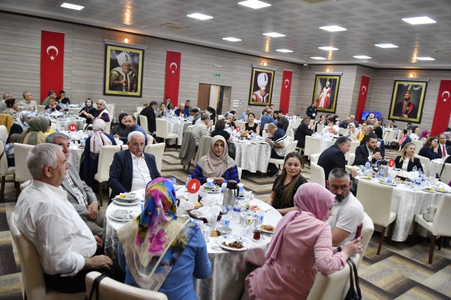 EMNİYET TEŞKİLATI VE PROTOKOLÜ BULUŞTURAN İFTAR