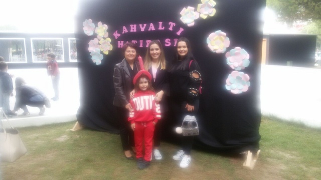 HANEDAN ÇEYİZ'DE KISA BİR GEZİNTİ...