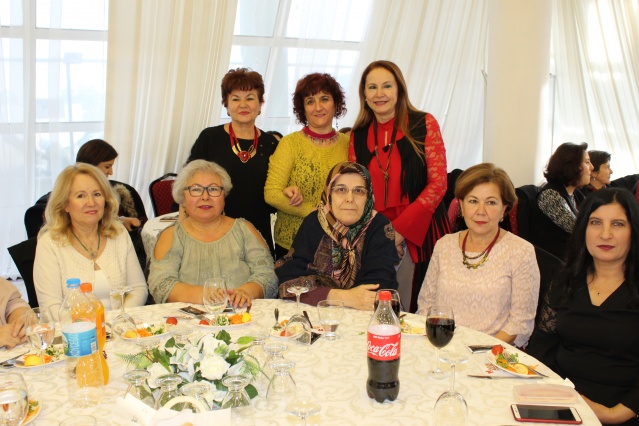 HANEDAN ÇEYİZ'DE KISA BİR GEZİNTİ...