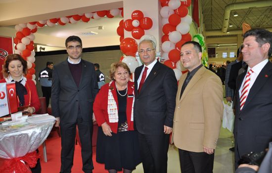 BERKER İLE ASİYE DİLŞEN DÜNYA EVİNE GİRDİ