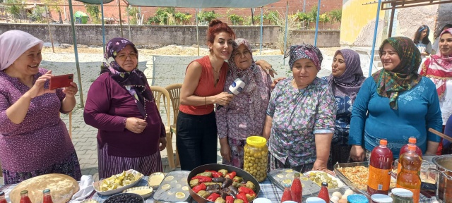 SÜLEYMANKÖY SAKİNLERİNDEN ETV’YE MUHTEŞEM KARŞILAMA