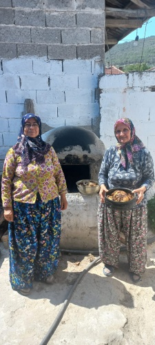 SÜLEYMANKÖY SAKİNLERİNDEN ETV’YE MUHTEŞEM KARŞILAMA