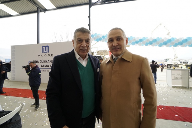 MUOS MÜDÜRÜ KIVIRCIK  1. YILINDA BUTONA BASTI