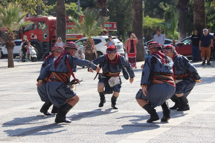 MANİSA İLÇELERİNDE 30 AĞUSTOS COŞKUSU   
