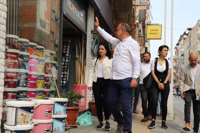 BAŞKAN AKIN VE EKİBİ TAM KADRO SAHADA