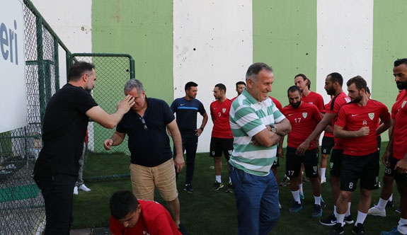 MANİSA B&Uuml;Y&Uuml;KŞEHİR BELEDİYESİ SAHAYA İNDİ