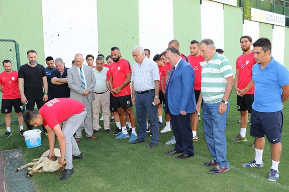 MANİSA B&Uuml;Y&Uuml;KŞEHİR BELEDİYESİ SAHAYA İNDİ