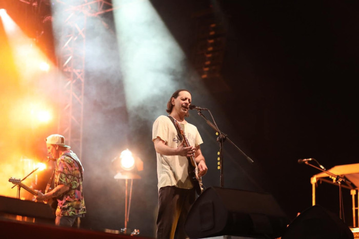 ‘ÇAĞLAK FESTİVALİ’NDE ONBİNLERCE AKHİSARLI DUMAN’LA COŞTU