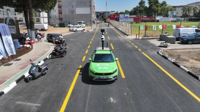 AHMETLİ’DE FERDİ ZEYREK PARKI AÇILDI