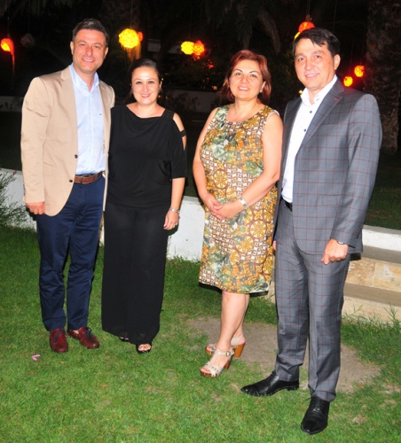 Solakoğlu ve Çetin çiftinin mutlu günü