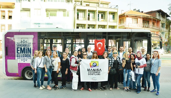 Fotoğraf Dostları 'Kula'yı Fotoğrafladı