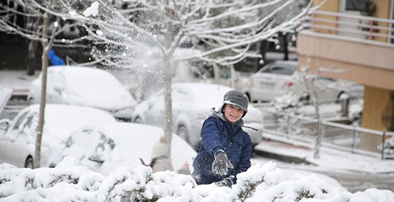 MANİSA'DAN KAR MANZARALARI