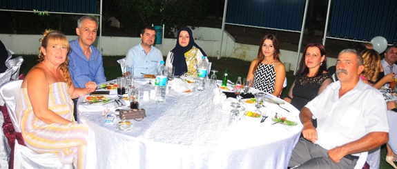 Solakoğlu ve Çetin çiftinin mutlu günü