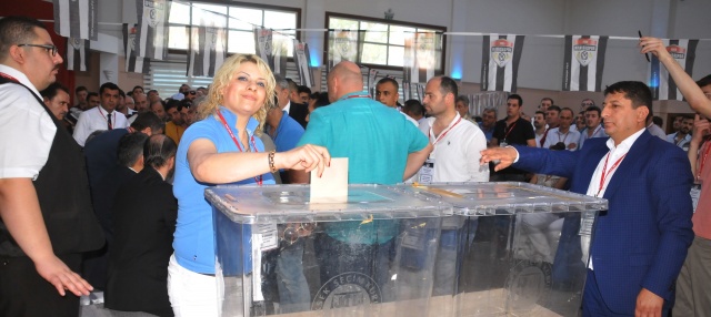 MANİSASPOR KONGRESİNDEN DETAYLAR