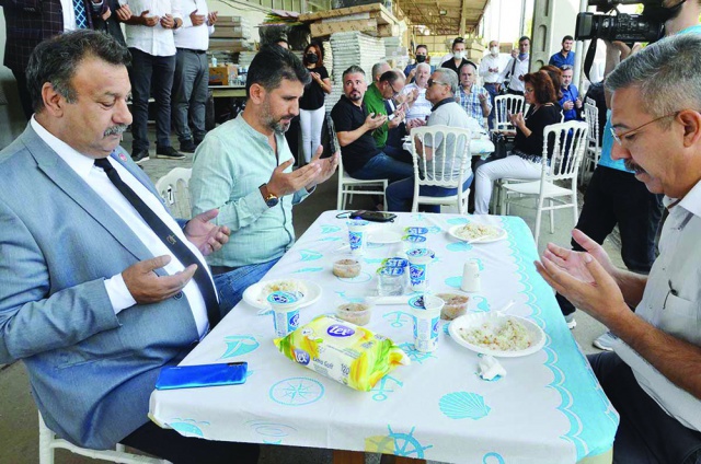 Geleneksel Aşure Ve Pilav Günü Yapıldı