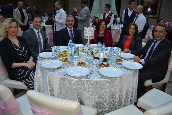 ŞEHİT VE GAZİ AİLELERİ İÇİN YEMEK